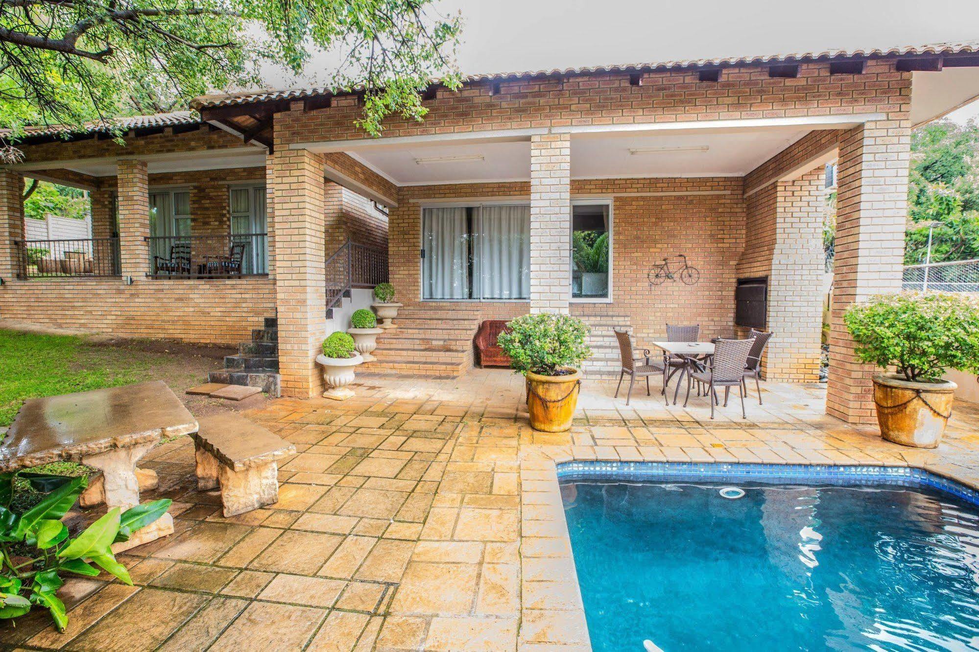 Home Guesthouse Rustenburg Exterior foto